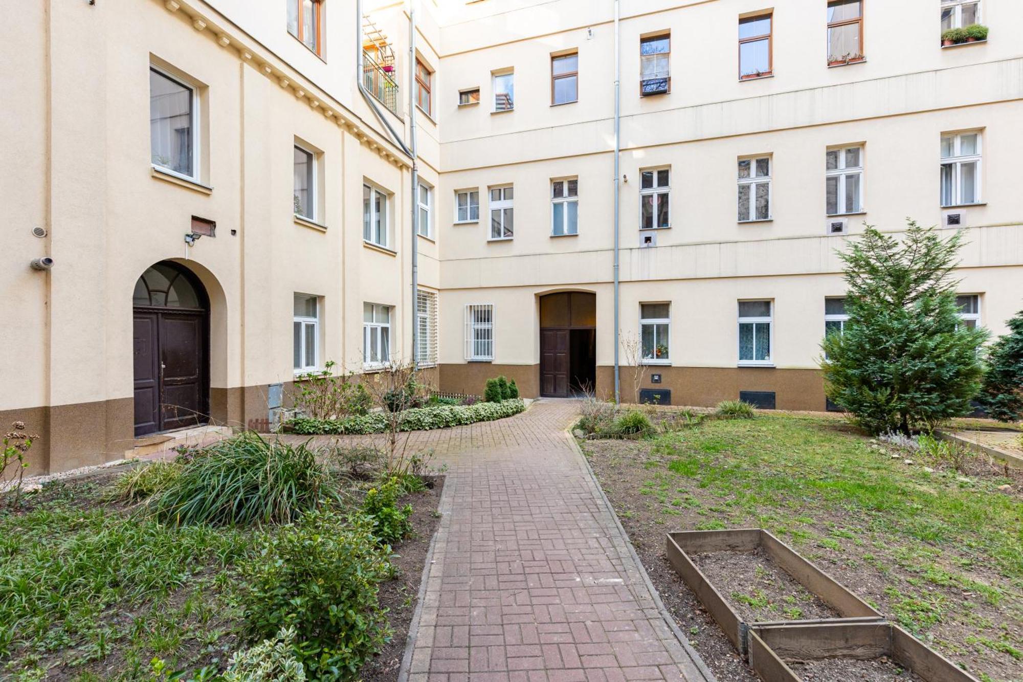 Charming Flat, Steps From Castle - Historic Part Apartment Bratislava Exterior photo