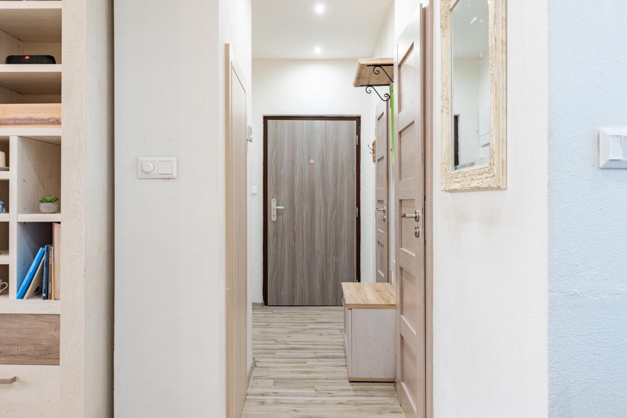Charming Flat, Steps From Castle - Historic Part Apartment Bratislava Exterior photo