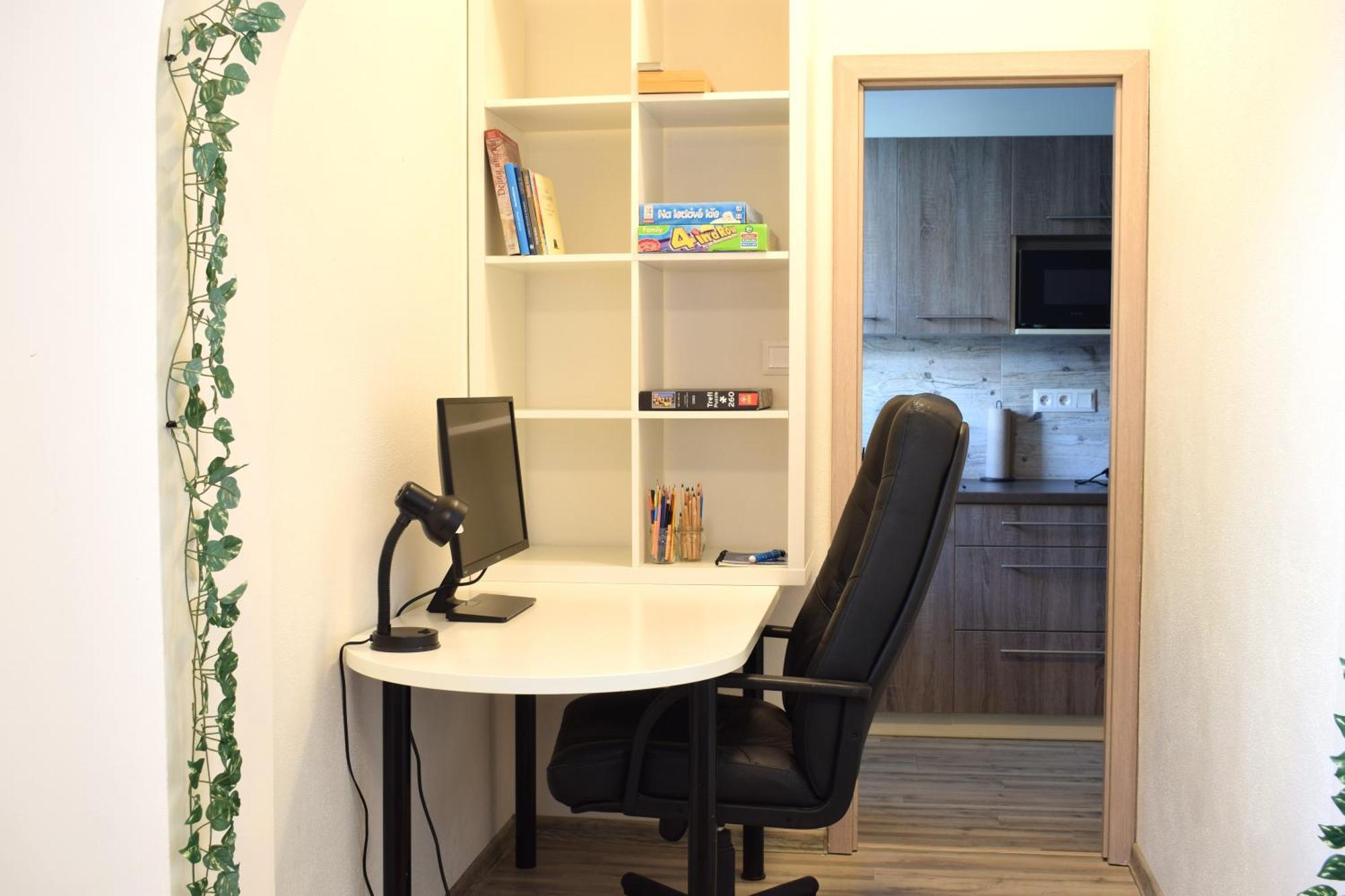 Charming Flat, Steps From Castle - Historic Part Apartment Bratislava Exterior photo